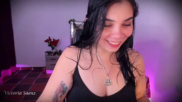 victoriaasaenz_ webcam