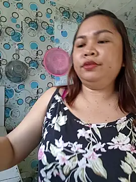 Sweetlorie_83 webcam