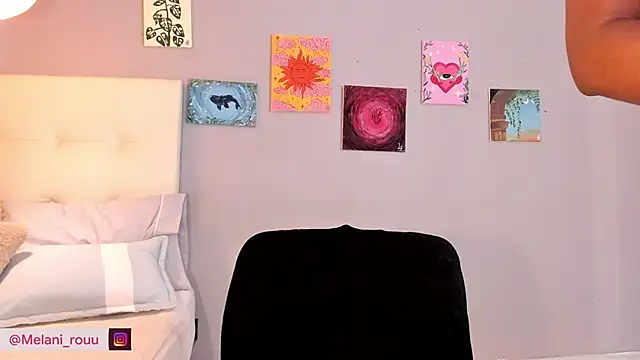 Melaniaa_Roussee webcam