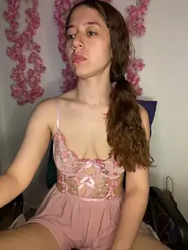 Webcam Model (-rosi)  is live.Free join now!