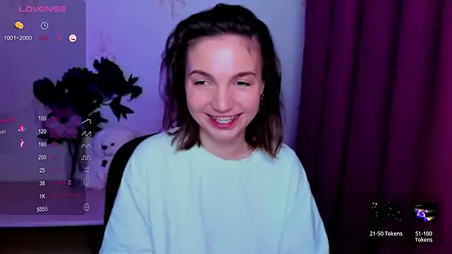 KindHazelHere_ webcam