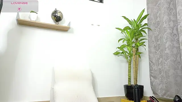 SophieBaker__ webcam