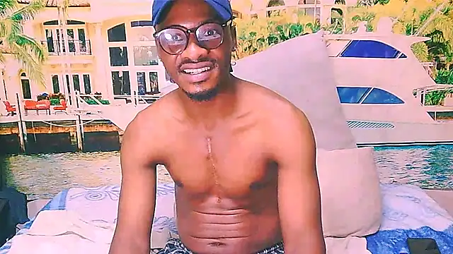 EbonyTiger69 webcam