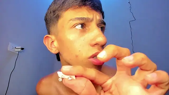 lucian_davii (M twink) - BIG LOAD OF CUM