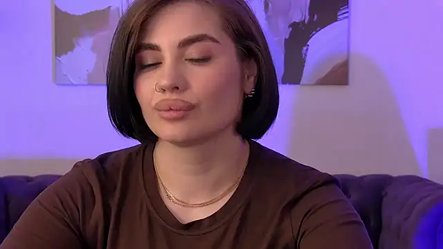 AdrianaToress webcam