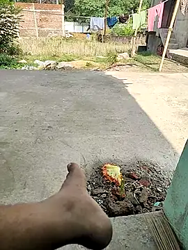 COUPLLE_VILLAGE webcam
