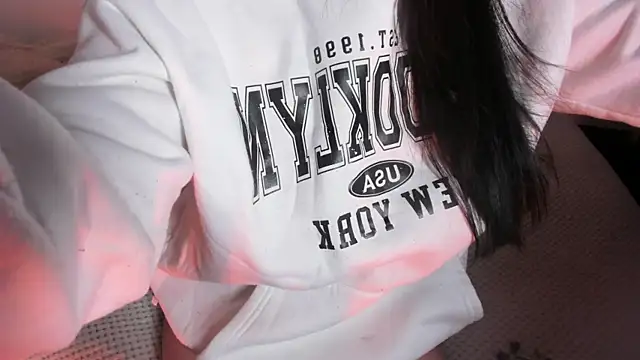 adara_evanss webcam