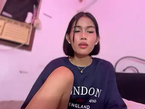 YougotLara webcam