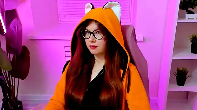 CarolGiggly webcam