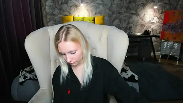 Elizabeth_Adams webcam