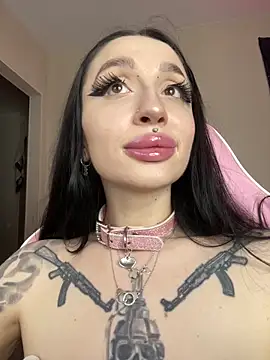 Molly__Moon webcam