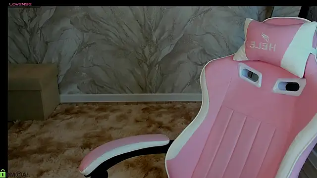 Adriana_Sweett webcam