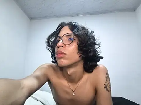 LONDON_ROSE webcam