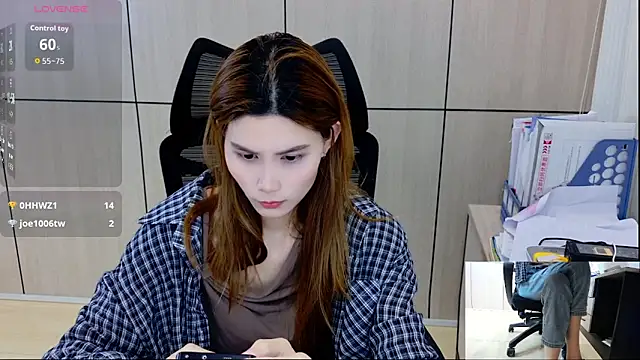 zhen-68 live sex cam