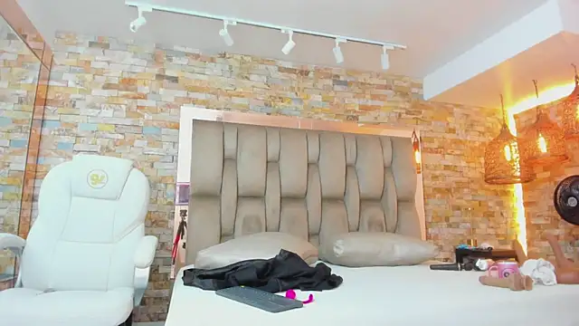 karla_dunn webcam