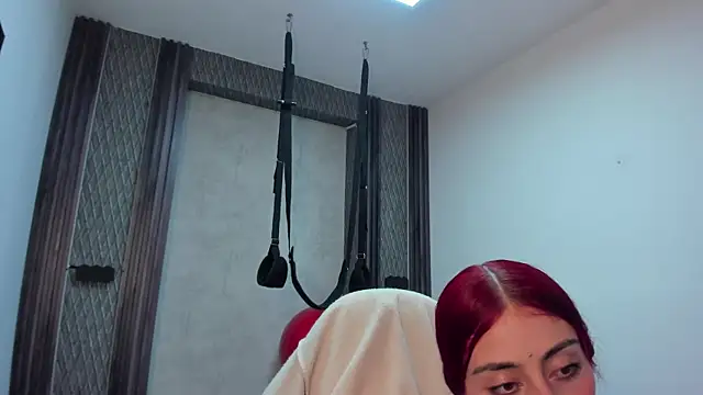 selene_red_ webcam