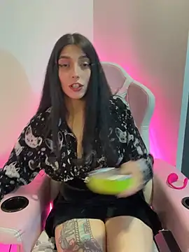 Felicia_smok3 webcam