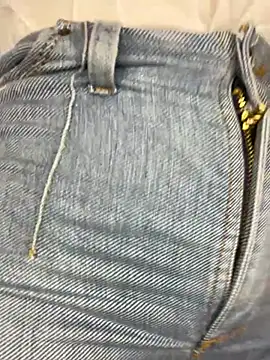 MiaJones21 webcam