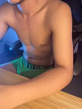 zamir333 webcam