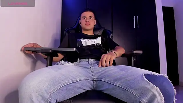 Liam_Mateo webcam