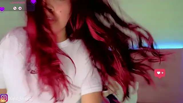 Kylie_brokee webcam