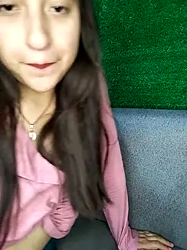 MaskedLatinaX webcam