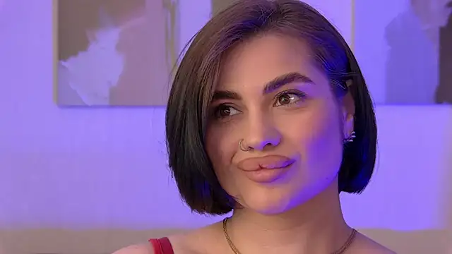 AdrianaToress webcam
