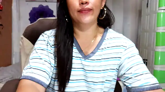 Filipina_Desire webcam