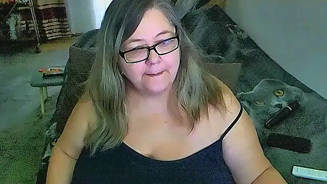 sex2 (F mature) - naked, squirt