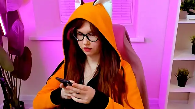 CarolGiggly webcam