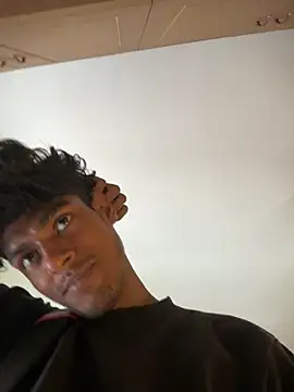 thecatfishh - Thecatfishh's free webcam - UK Sex Cams