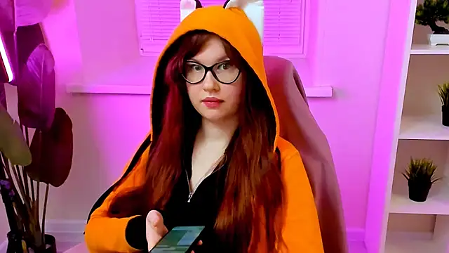 CarolGiggly webcam