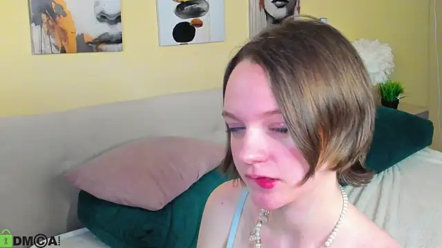 Olivia_Riesz webcam