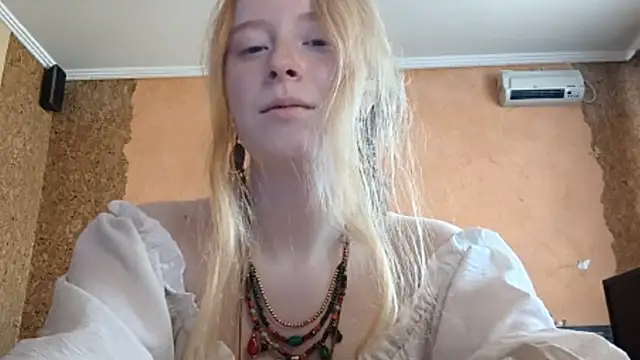 KateVibe_01 webcam