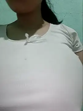 Shine_Mai webcam
