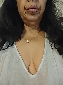 NakedMILFx