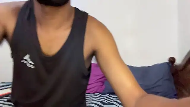 DesiDaddyandSon webcam