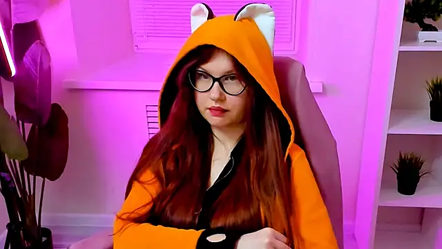 CarolGiggly webcam
