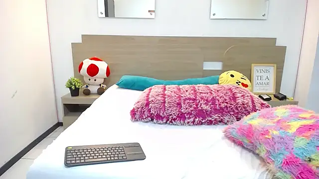Kiri_Black_ webcam