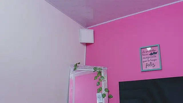 EbonyCoWorker webcam