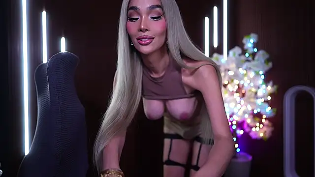 xxforyoureyesonlyxx webcam