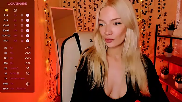 AnyaTaylor_ webcam