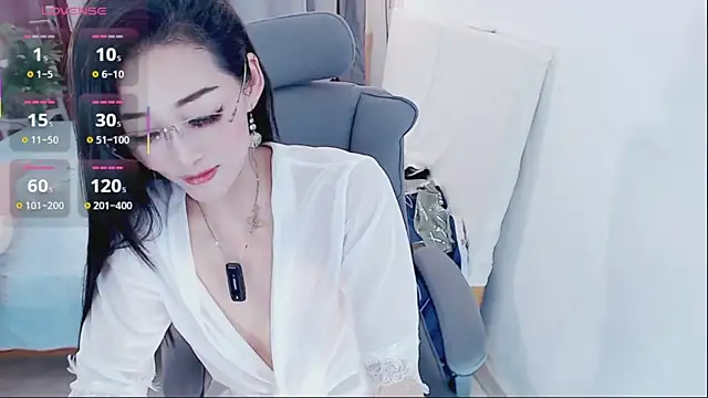 美女yaoyao-baby520在线直播