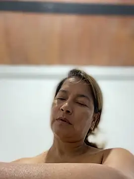 Jlo_69 webcam