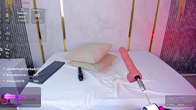 amor_smith_ webcam