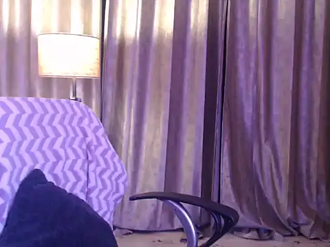 Sexy_Myra18 webcam