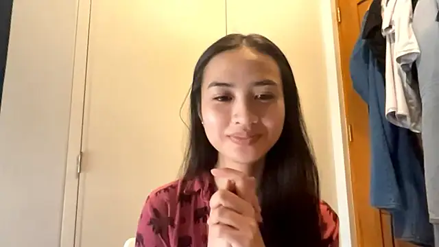 NorikoMcirvin webcam