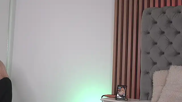 TiffanyMaze live sex cam
