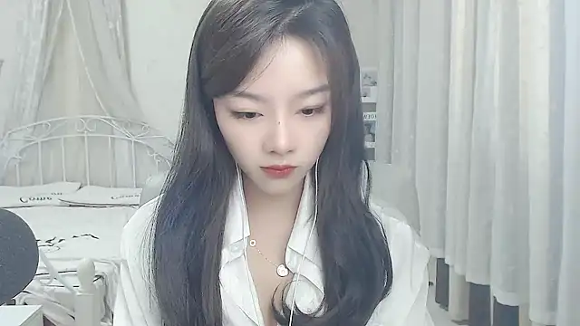 Romy-sweet webcam