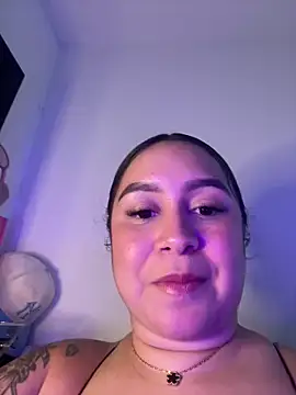 Pretty_Isadora webcam